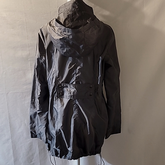 1 LEFT (M) Metallic Gray Techware - Classic Sports Nylon Rain Coat - Picture 5 of 10